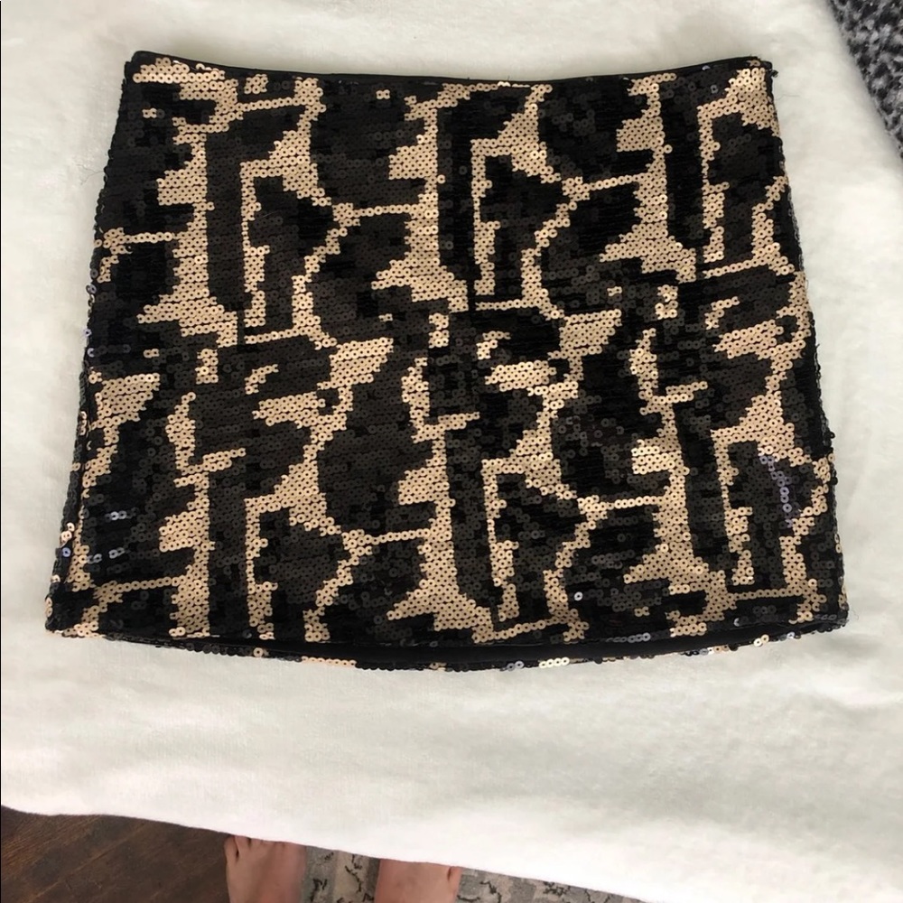 Sequined mini - Picture 4 of 4